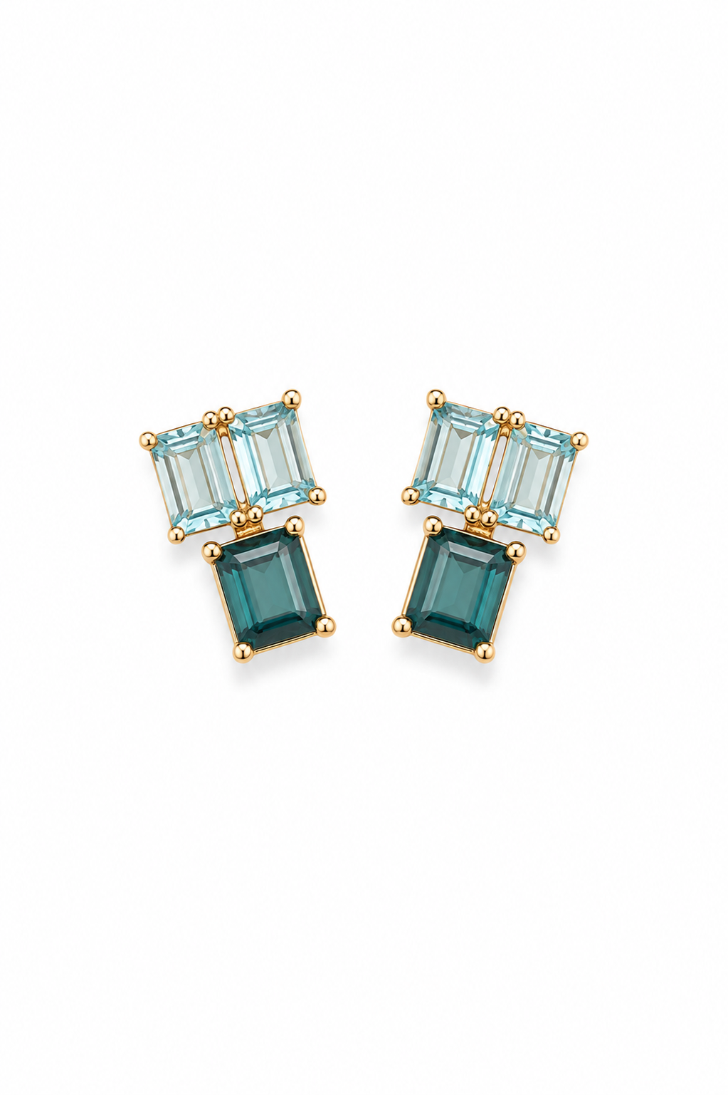Aros Dorados Esmeralda con Triple Cristal