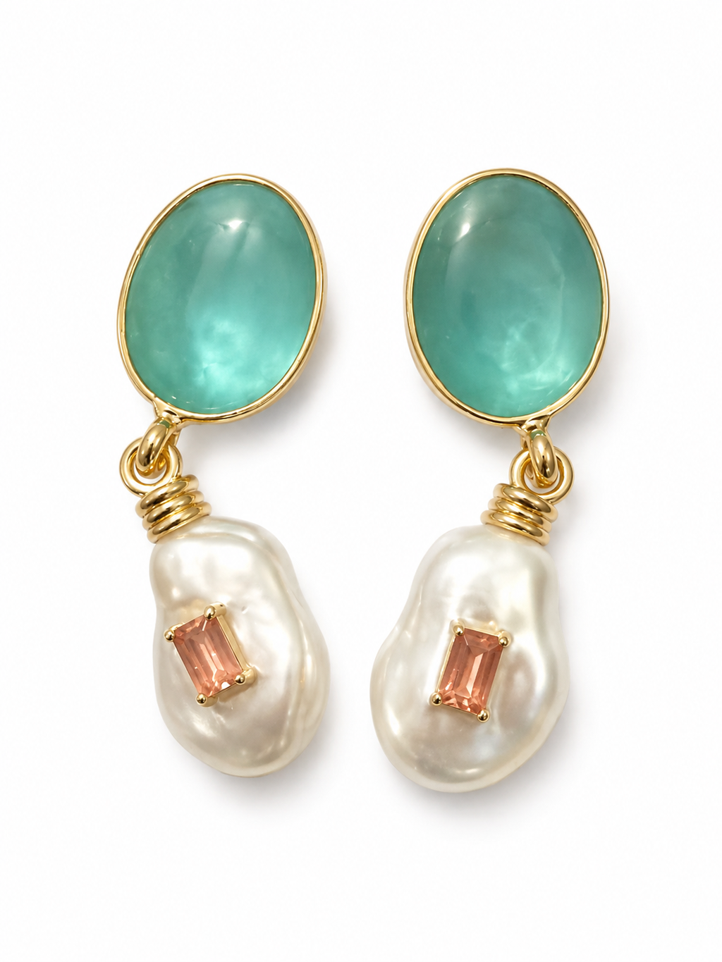 Aros con perla y piedras — sofisticados y femeninos