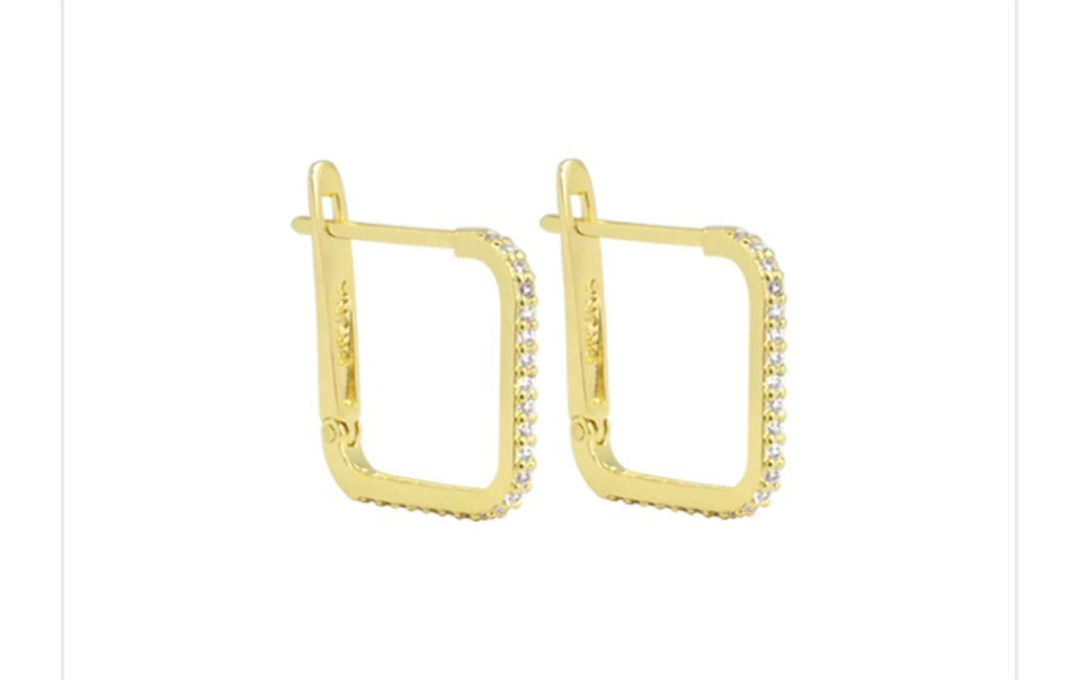 BB3125OU fotografía real de aros argolla rectangular dorados con cristales blancos
